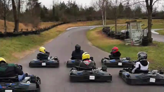 Karts auf der Bahn